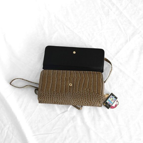 NWT Sasha New York Brown Croc-Embossed Wristlet Wallet Crossbody Bag - Picture 12 of 16